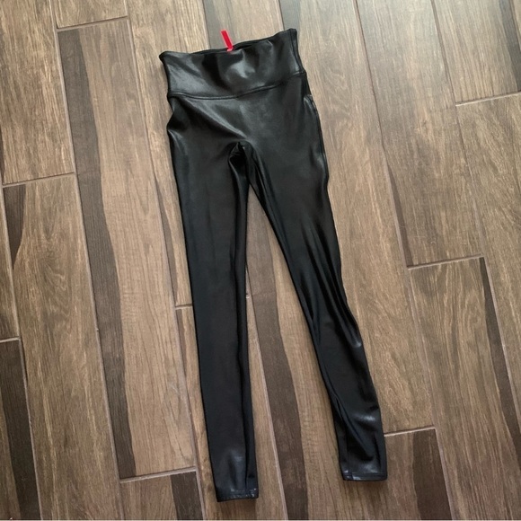 SPANX Faux Leather Leggings Black Sz XS - Picture 3 of 7